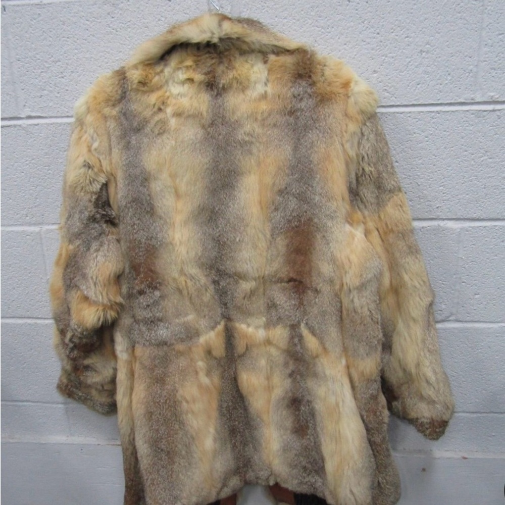 Vintage Unisex Beautiful Assorted Color Long Unbranded Coyote Fur & Leather Coat - Picture 3 of 10